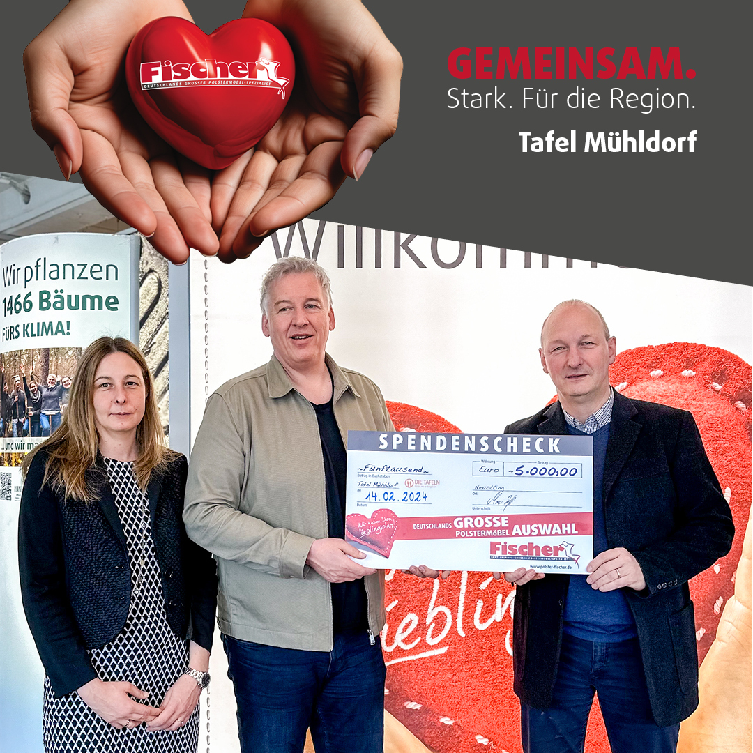 Drei Personen spenden für die Region.